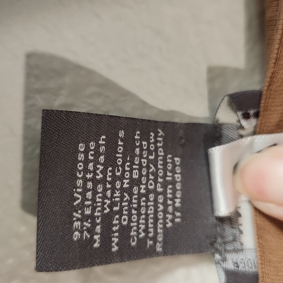 Women's top - Picture 3 of 7